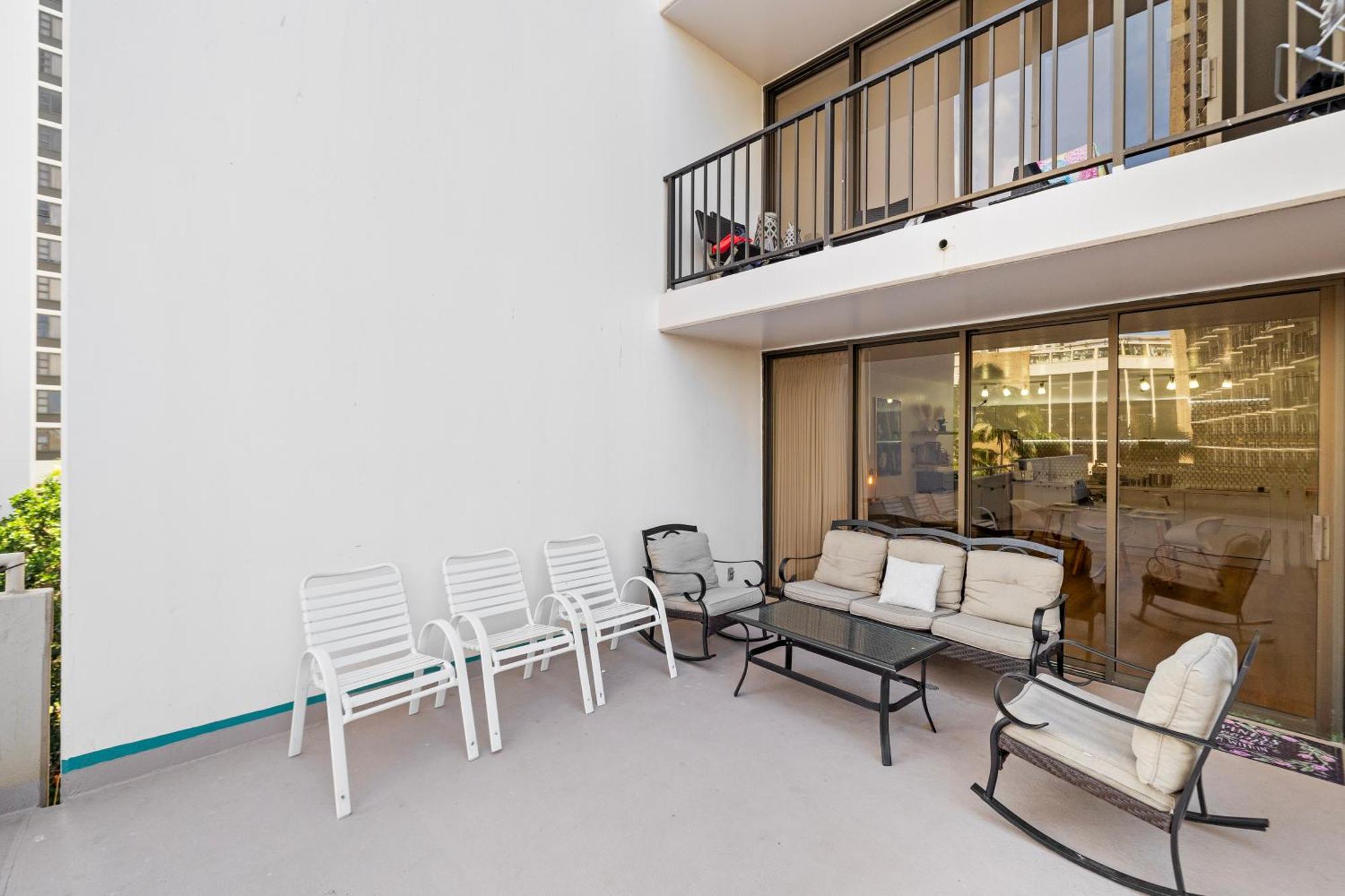 Huge Patio Washerdryer 1 Bedroom Banyan Free Parking 5 Min To Beach Honolulu Kültér fotó